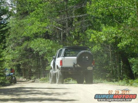 1995 Ford Bronco - Landshark in the lead