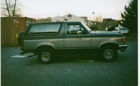 1990 Ford Bronco photo