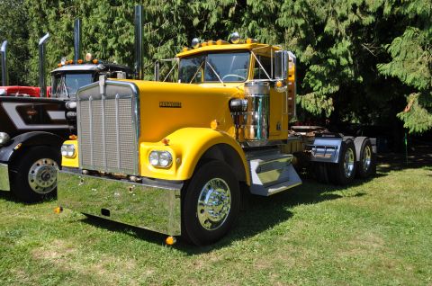 1959 Kenworth W900A “CC925”