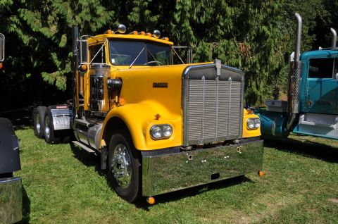 1959 Kenworth W900A “CC925”