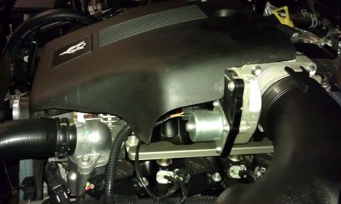 2007 Ford Crown Victoria - A closeup of the notched out part to clear the throttle bodies drive-by-wire motor assembly.