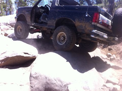 1990 Ford Bronco - This Ford Bronco is navigating a rocky off-road course.