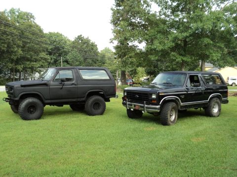1986 Ford Bronco photo