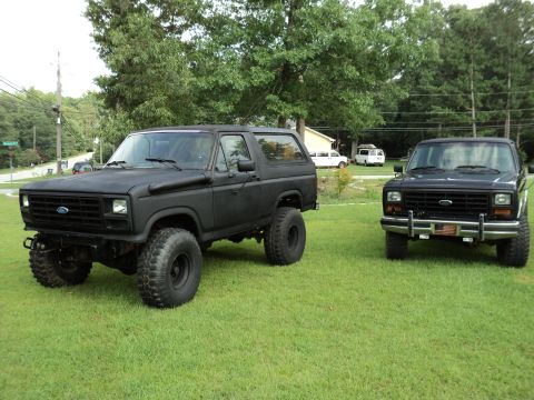 1986 Ford Bronco photo