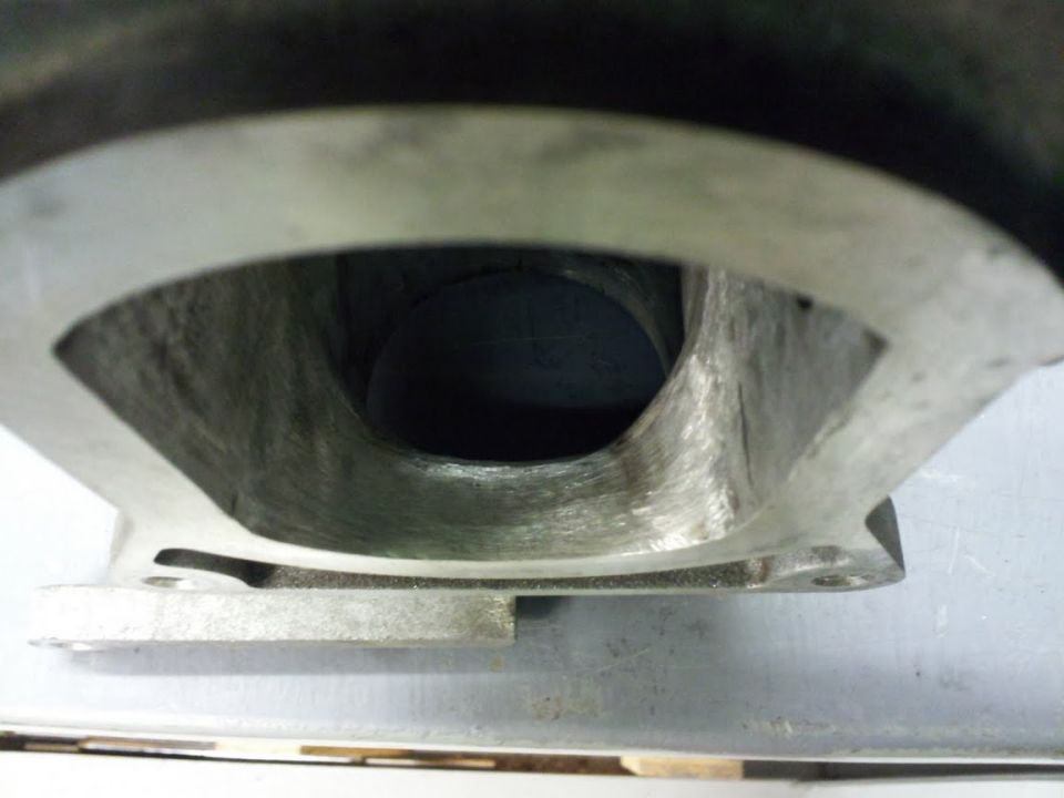 Intake manifold port, close-up view