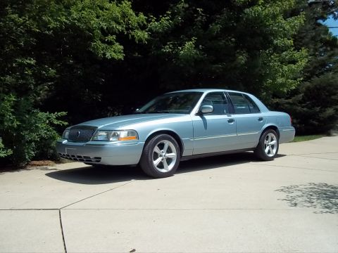 2003 Mercury Grand Marquis photo
