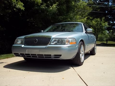 2003 Mercury Grand Marquis photo