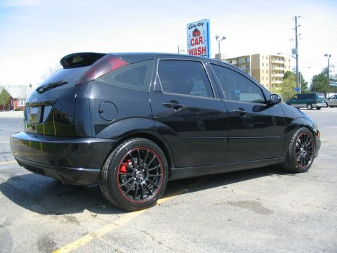 2003 Ford Focus photo