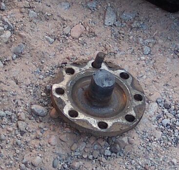 1990 Ford Bronco - Dave's sheared rear shaft.