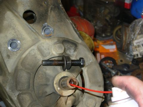 1983 Ford Bronco - Before installing the pulley, make sure the shaft's inside threads are totally clean & free of burrs or grit that might cause the tool to b…