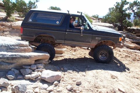 1990 Ford Bronco - and finds his quarter panel