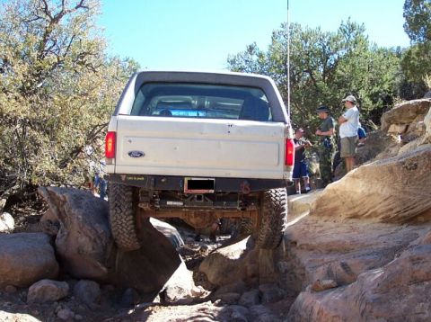 1990 Ford Bronco - I was simply amazed Nathan made this first obstacle with no lockers