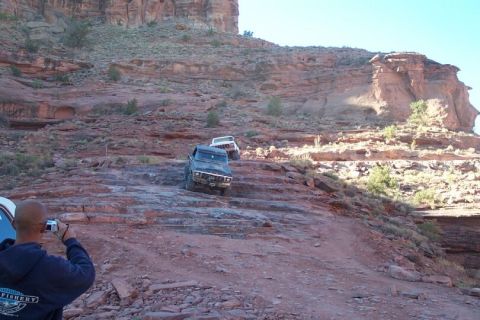 1990 Ford Bronco - Mike and Dave dropping into Cliffhanger
