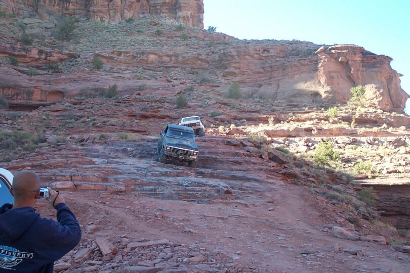 Mike and Dave dropping into Cliffhanger