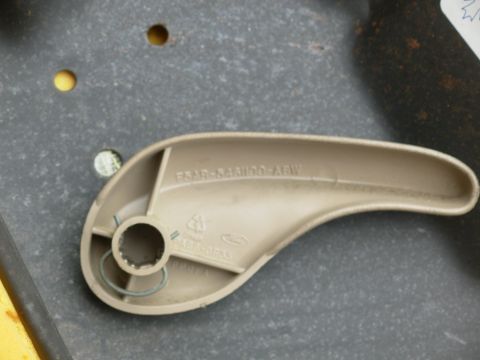 1994 Ford Crown Victoria - Note that the lever is keyed so it can only be installed one way.