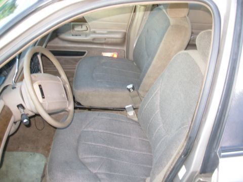 1994 Ford Crown Victoria - I ran across these in a '99 P72 in a JY, so I washed them & swapped them in. So far, I know I don't like the tilt - no support under my kne…