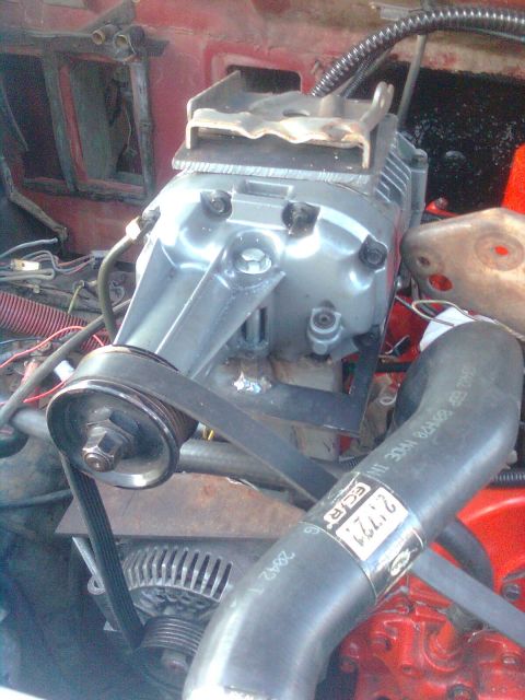 1984 Ford Bronco - Checking to see how much room there is between the top and hood.