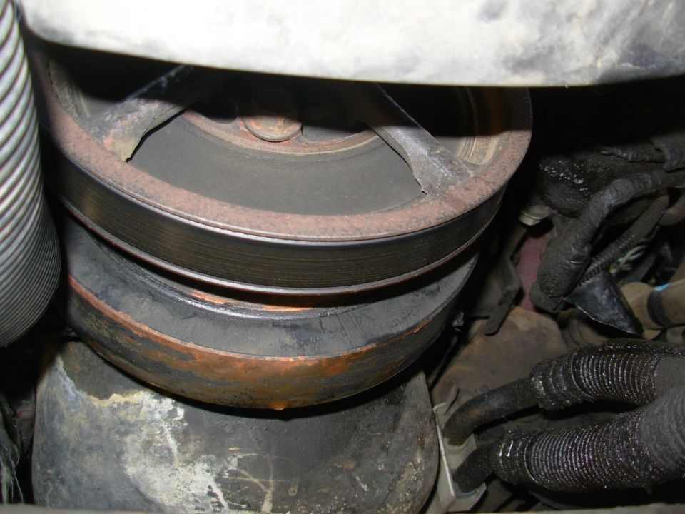 After reading a few FAQs on [url=http://www.dieselplace.com/forum/forumdisplay.php?f=21]DieselPlace's 6.5L forum[/url] , I decided to check, but both of these rubbers look fine.

The oil cooler hoses have the typical leaks, but they're not severe enough to justify replacement now.

At some later point, I realized the fan clutch had stopped locking, so I replaced it with an [url=http://www.amazon.com/dp/B000C9FCZ2/]ACDelco 15-4674 Fan Clutch[/url] from Amazon.