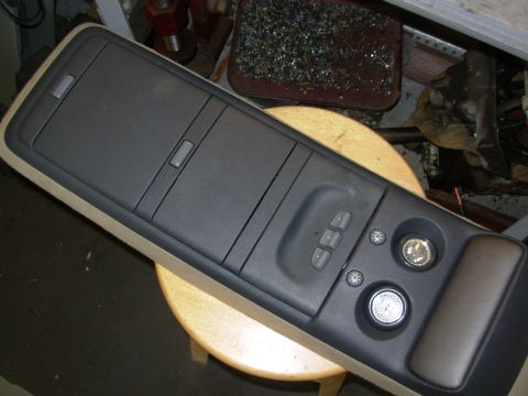 1997 Chevrolet Silverado 3500 - The swapped-in HomeLink module looks & works just like it should.