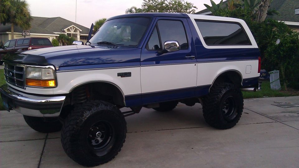 1996 Ford Bronco “Pepe”