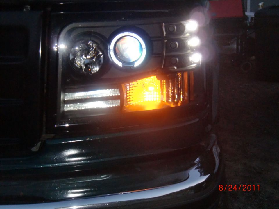 Headlight with halo ring and amber turn signal