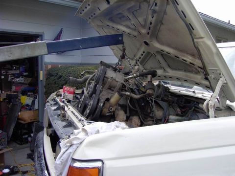 1980 Ford Bronco - pulling it out of it recent home