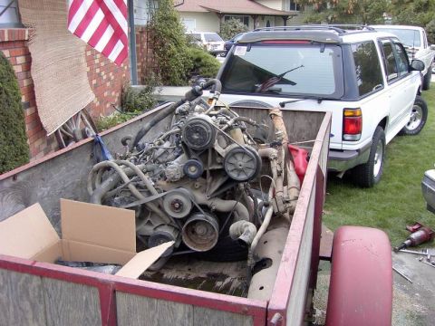 1980 Ford Bronco - packed up for the 7 hour drive home.... got home in 6hrs... hehehe
