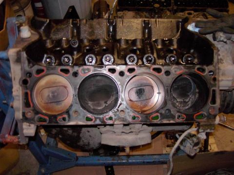 1980 Ford Bronco - Passenger side cylinders