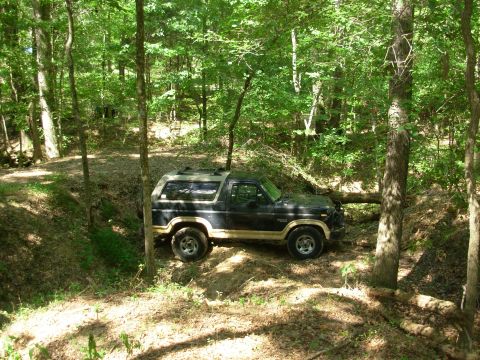 1983 Ford Bronco - Last Saturday evening, we decided to make a quick run before it rained. But just as I got down in this hole, it started to sprinkle, and I…