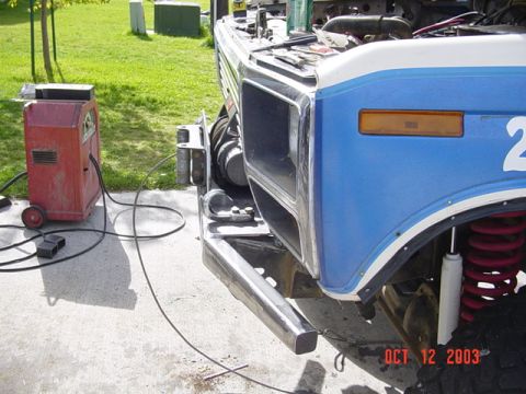 1989 Ford Bronco - Check out the approach angle
