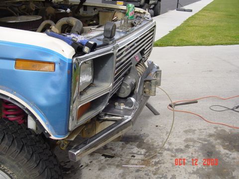 1989 Ford Bronco - Tucked up real tight