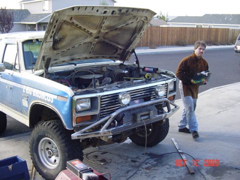 1989 Ford Bronco - Lights mounted on the hoop