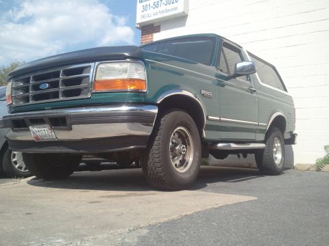 1996 Ford Bronco photo