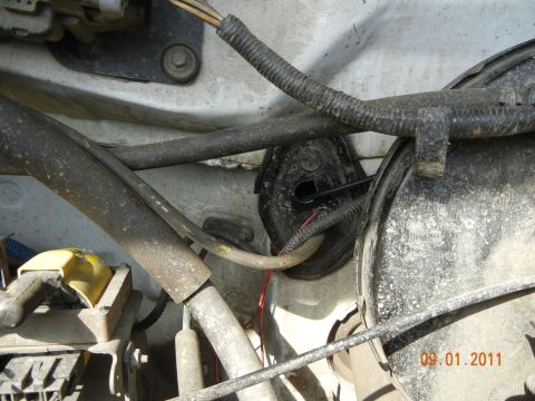 1996 Ford Bronco - There's the hole from the engine compartment.