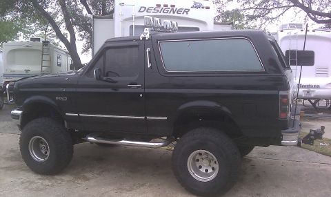 1993 Ford Bronco photo