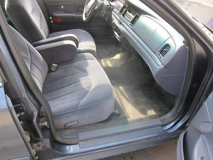 1998 Ford Crown Victoria photo