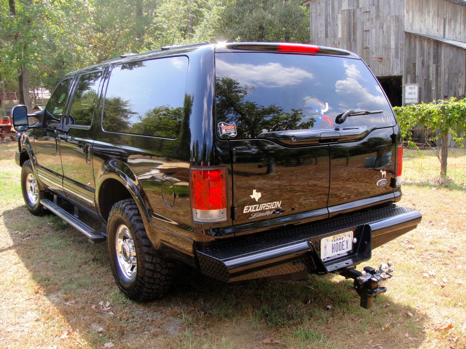 2005 Ford Excursion “Beast”