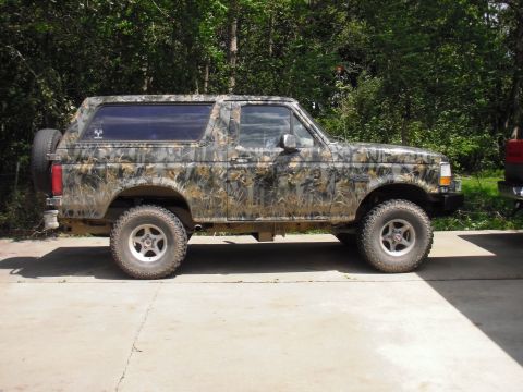 1993 Ford Bronco - Camo Paint job