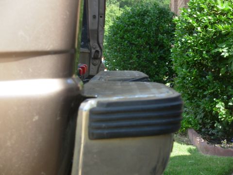 1997 Chevrolet Silverado 3500 - The 2nd pull did it. I hammered & crowbar-ed the front lip straight while the prybar was still tight.