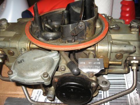 1968 Shelby GT500 - Close-up of a Holley carburetor, identified by an Autolite tag.