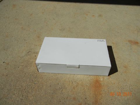 1996 Ford Bronco - A white box sits on a concrete surface, with a timestamp and website watermark visible at the bottom right.