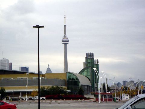 1999 Ford Crown Victoria - View of the Toronto skyline, including the CN Tower and convention center, on an overcast day.