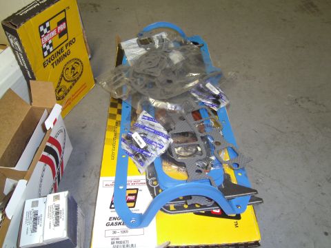 1991 Chevrolet Blazer - An engine gasket set is displayed, with various gaskets and packaging visible.