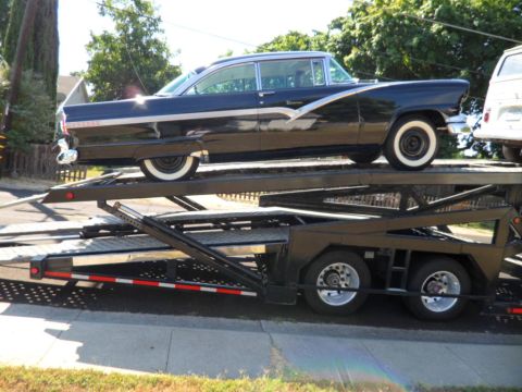1956 Ford Fairlane