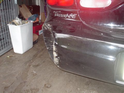 1999 Ford Taurus - Another of the damage.