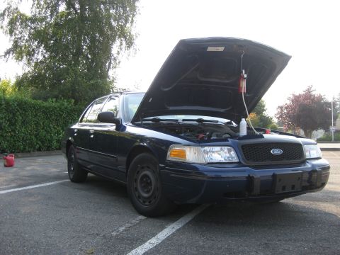 2003 Ford Crown Victoria photo