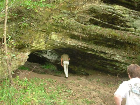 1983 Ford Bronco - It took a LOT more searching & talking to some of the local riders to find Rainbow Rock - a natural arch. The span isn't high or long, but…