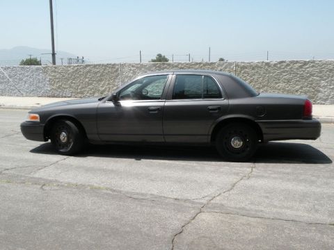 2003 Ford Crown Victoria photo