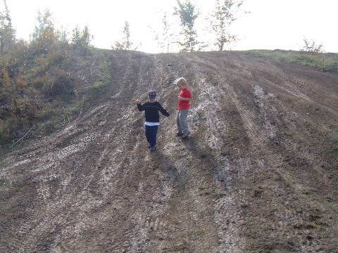 1986 Ford Bronco - Will and Oliver on the hill