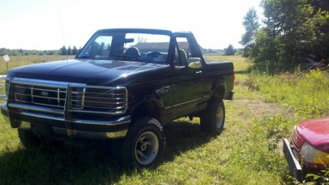 1995 Ford Bronco photo